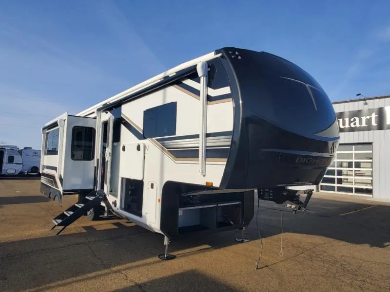 2026 Heartland Bighorn 31RL - Photo 2