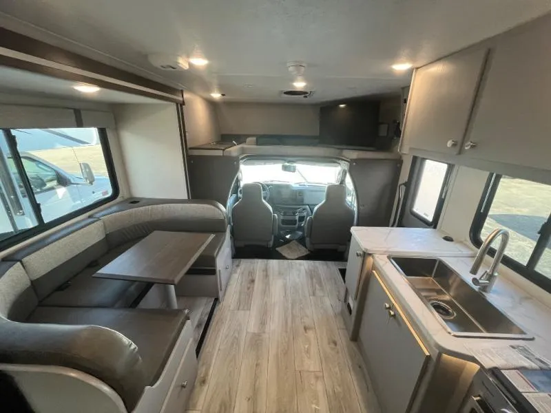 2025 Coachmen Freelander 23FS - Photo 4