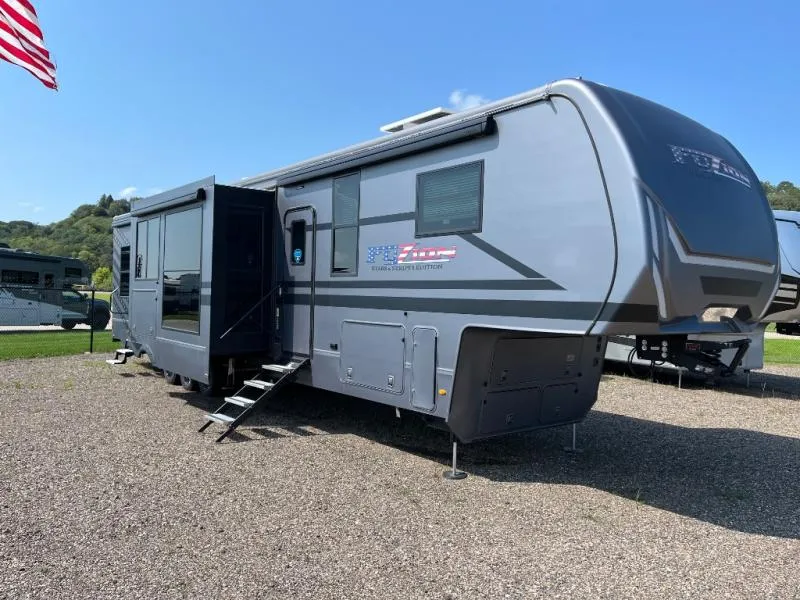 2025 Keystone Fuzion 440 - Main photo