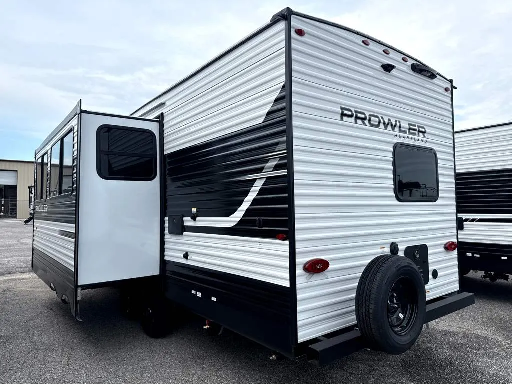 2027 Heartland Prowler 2602BHS - Photo 4