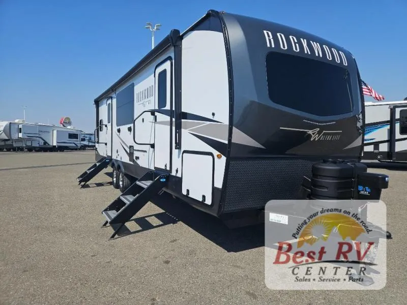 2025 Forest River Rockwood Ultra Lite 2918BH - Photo 2
