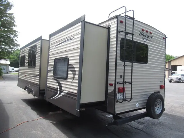 2017 Keystone RV Hideout 32BHTS - Photo 4