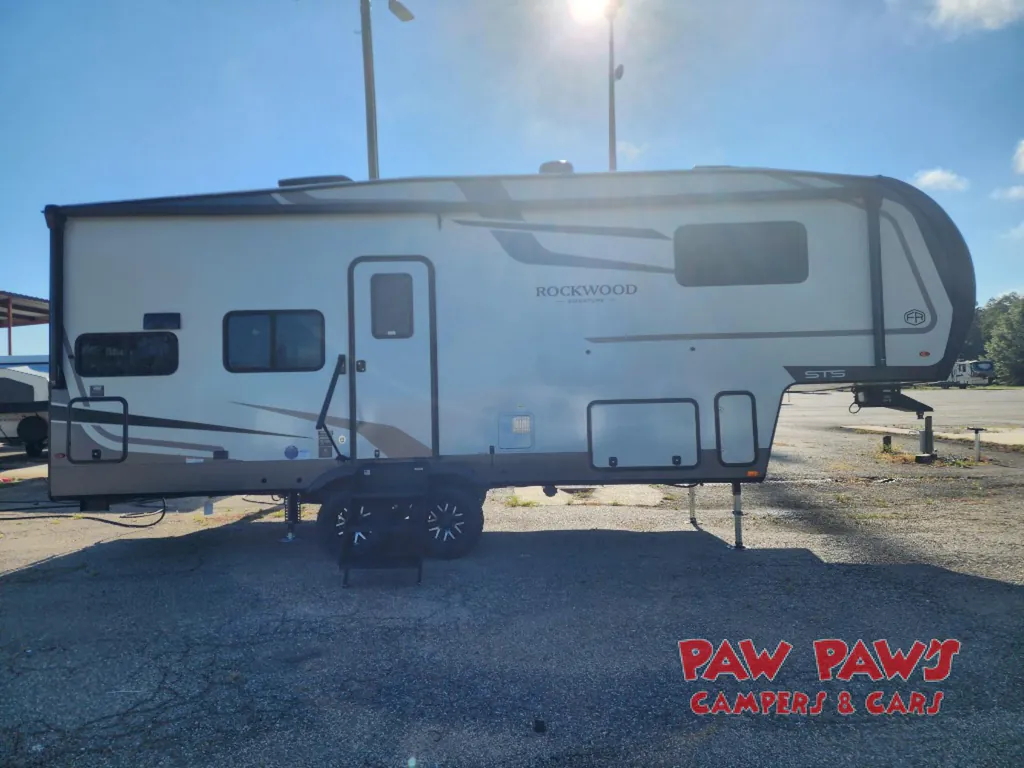2027 Forest River Rockwood Signature 281SRK, Photos photo 5