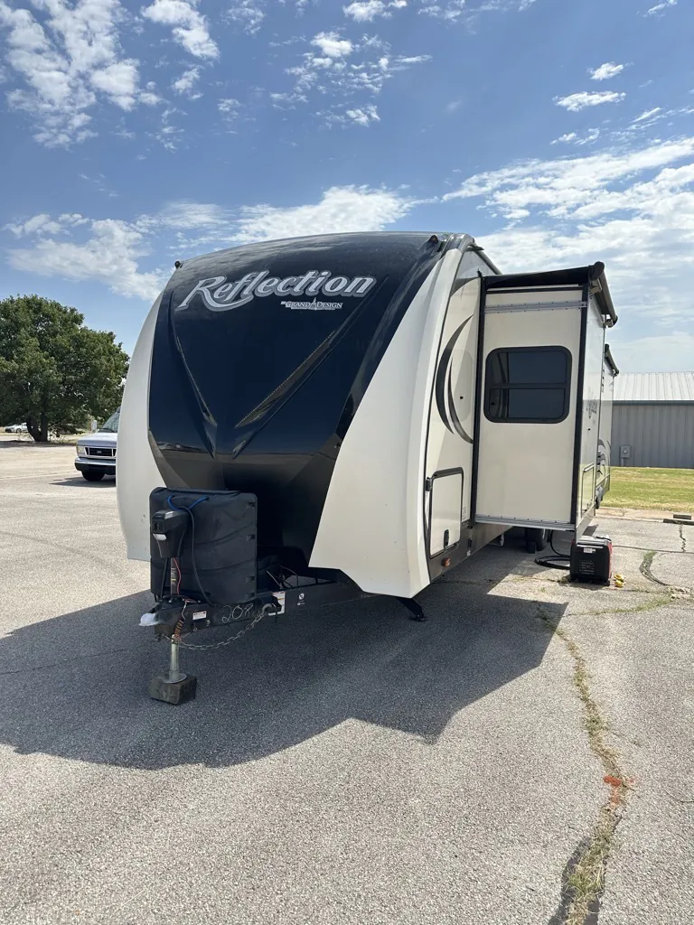 2019 Grand Design Reflection 315RLTS - Photo 3