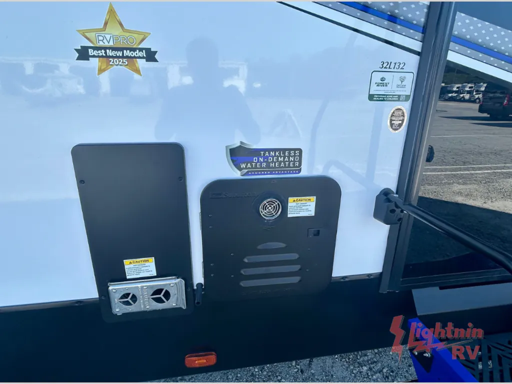 2026 Forest River Vengeance Rogue Armored 32L132, Photos photo 45