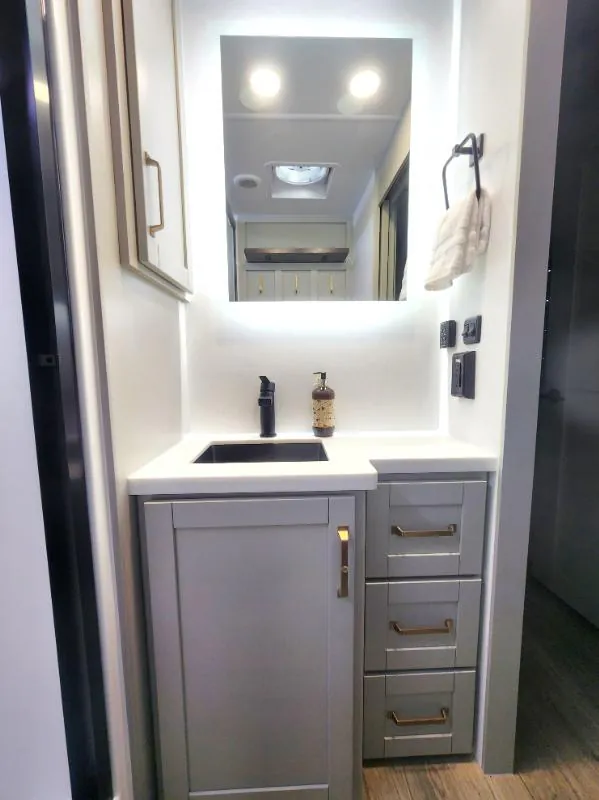 2026 Brinkley Model Z AIR 297, Photos photo 60