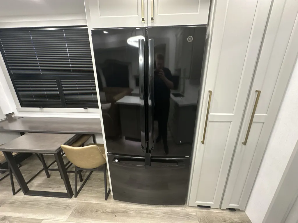 2025 Brinkley Model G 3950, Photos photo 8