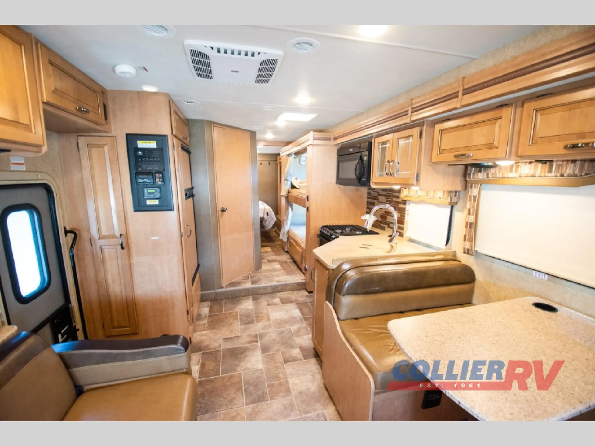 2017 Thor Motor Coach Chateau 31E - Photo 3