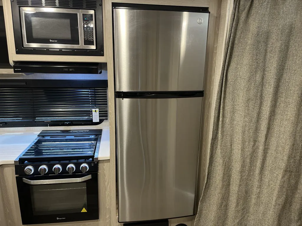 2022 Forest River Flagstaff Micro Lite 25BRDS, Photos photo 18