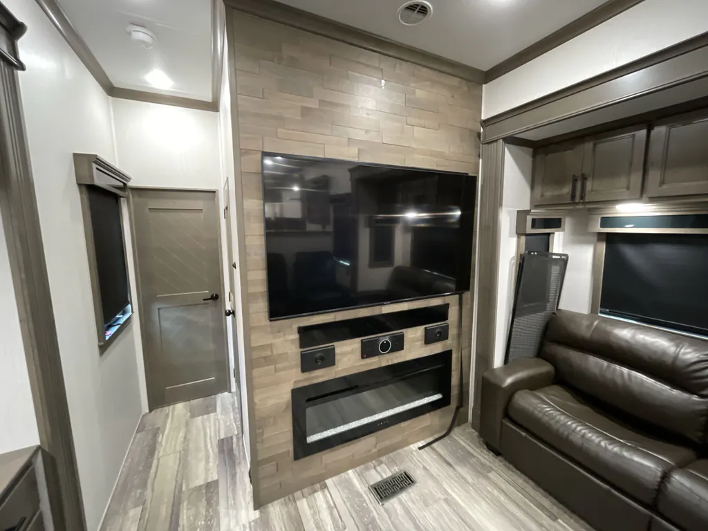 2021 Forest River RiverStone 391FSK, Photos photo 14