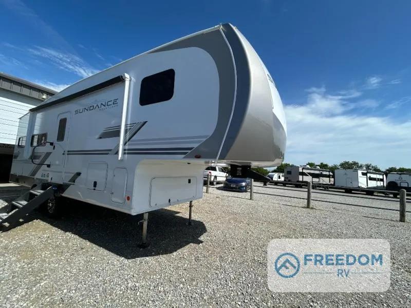 2027 Heartland Sundance XLT 24ML - Photo 3