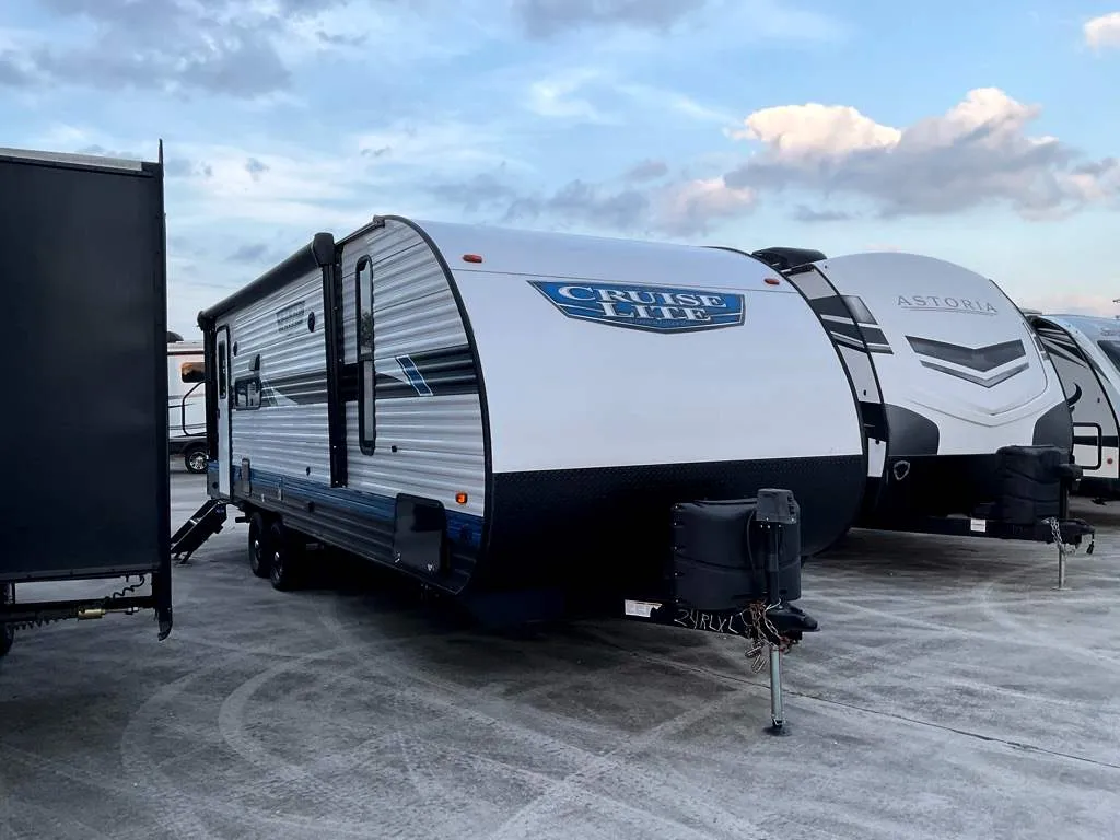 2023 Forest River Salem Cruise Lite 24RLXL - Photo 2