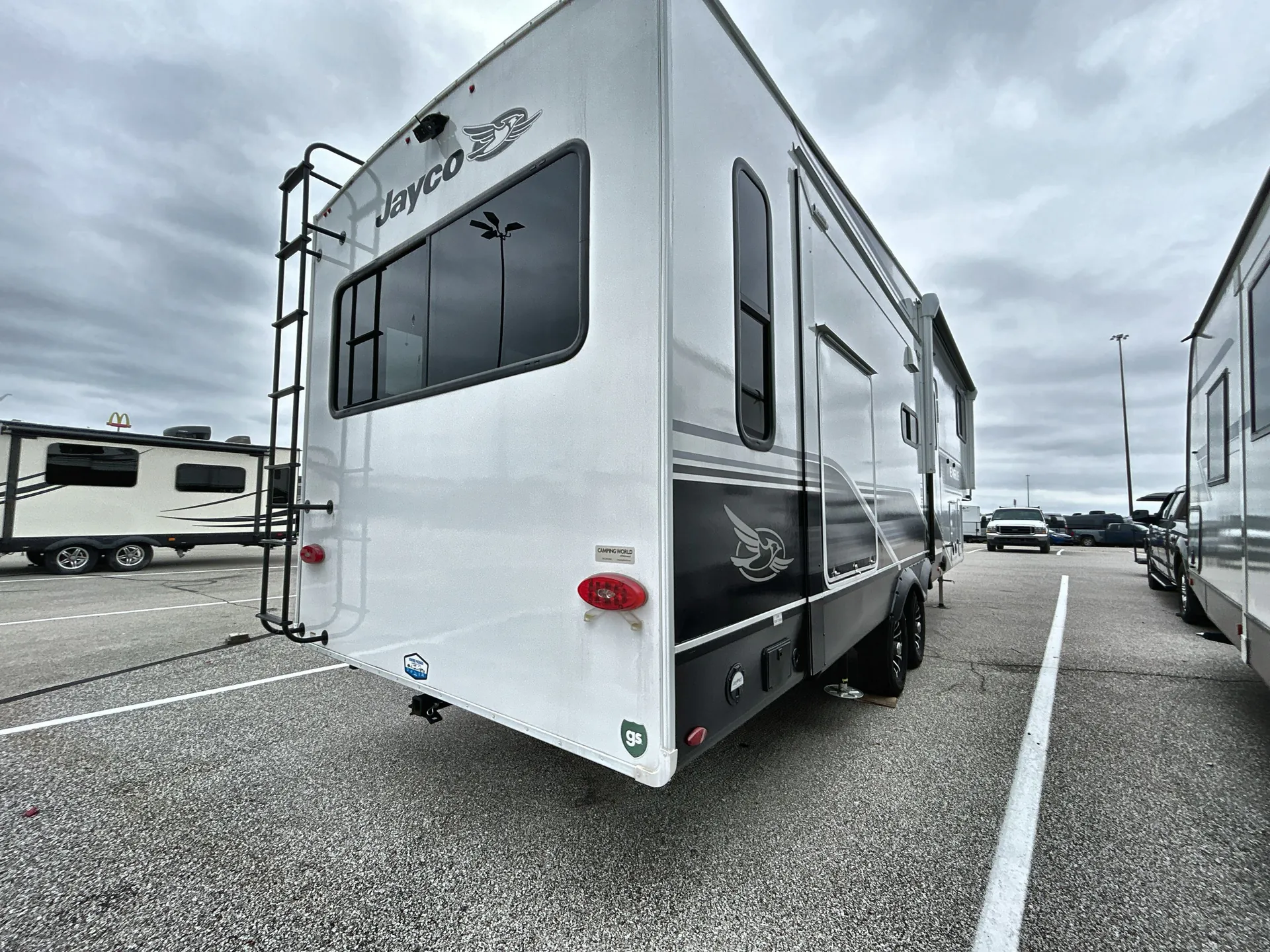 2024 Jayco Eagle 28.5RSTS — living area main