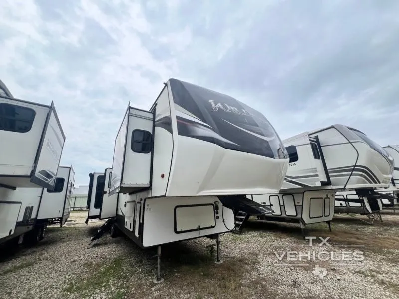 2019 Forest River RV Wildcat 37WB - Photo 2