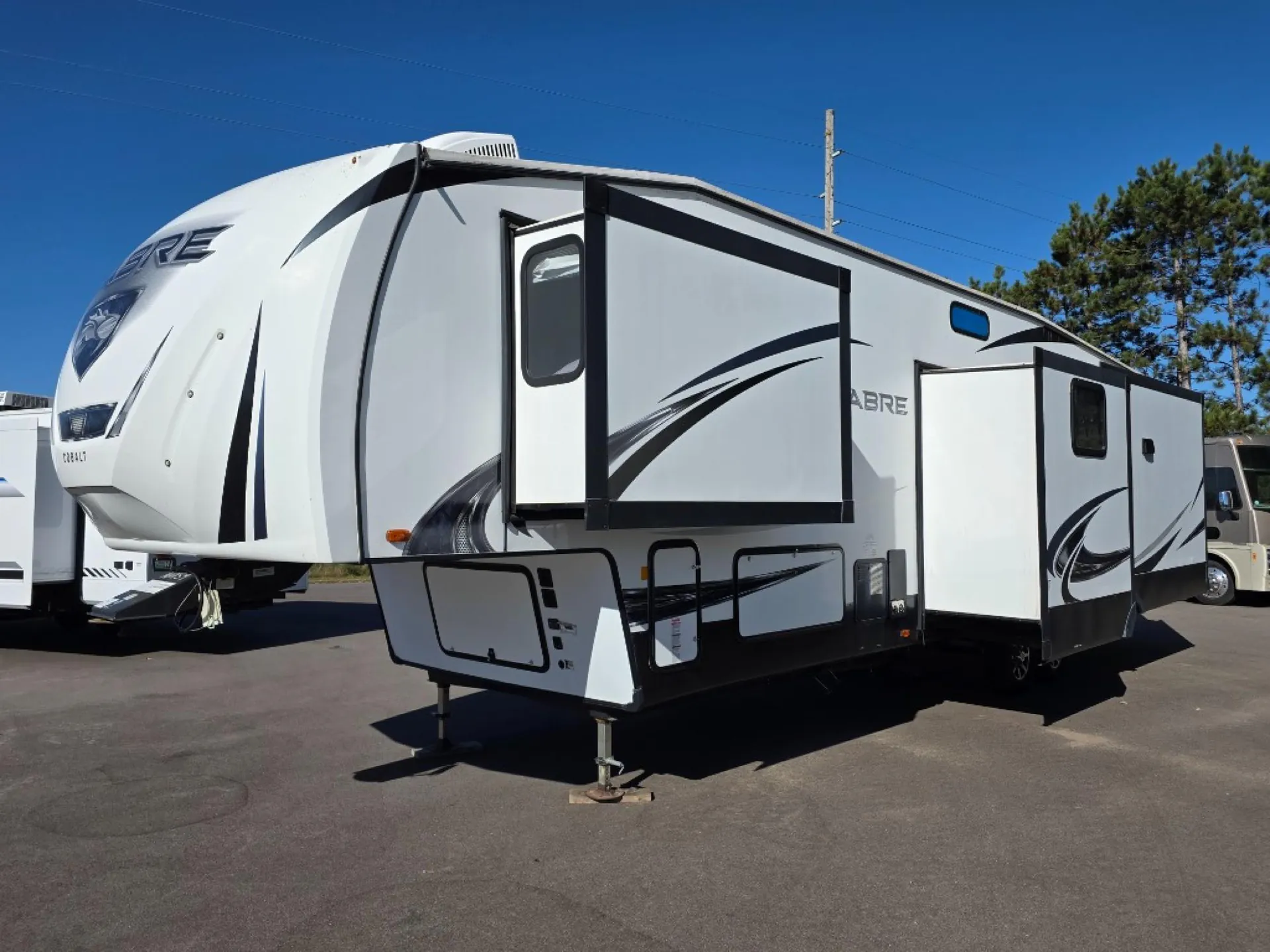 2020 Forest River Sabre 36BHQ - Photo 3