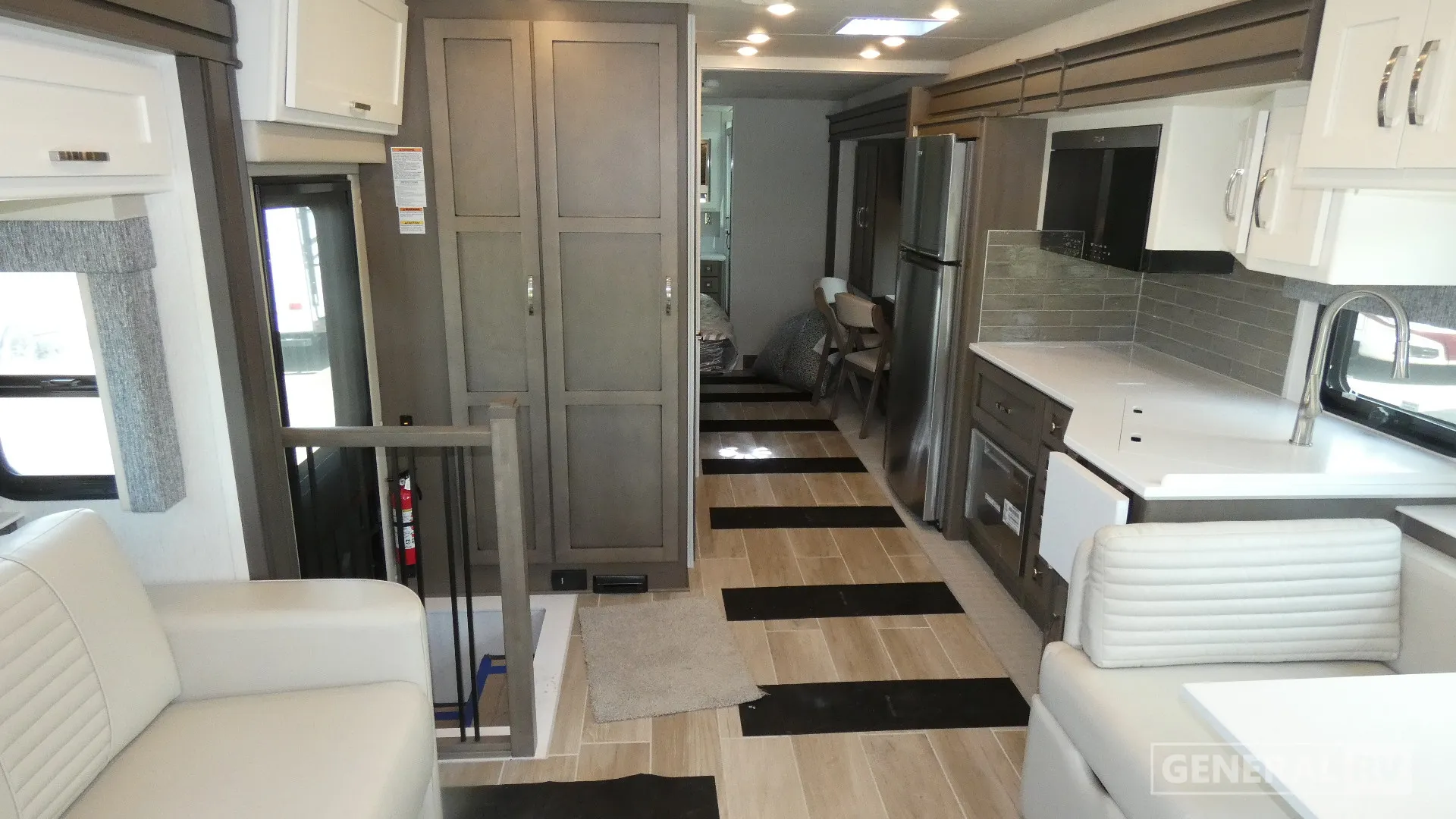 2026 Newmar Grand Star 3948 - Photo 3