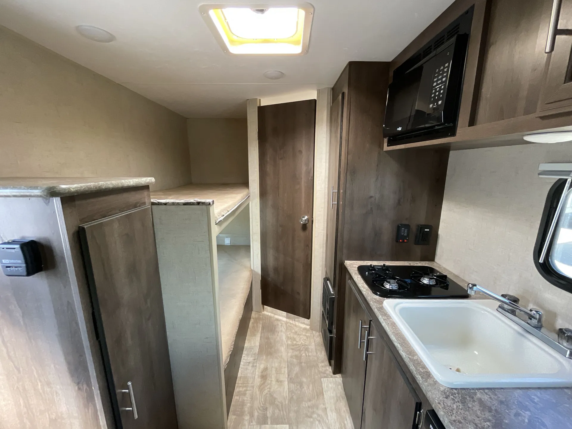 2018 K-Z Sportsmen Classic 150BH — living area main