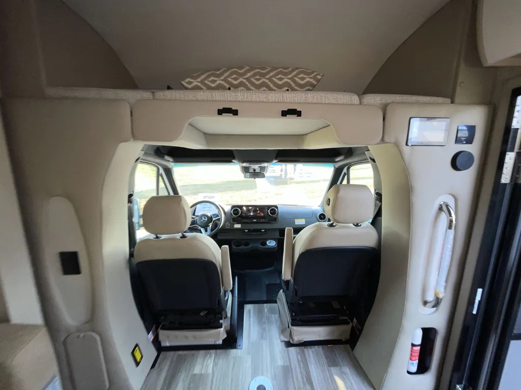 2026 Tiffin Wayfarer 25 XRW, Photos photo 23