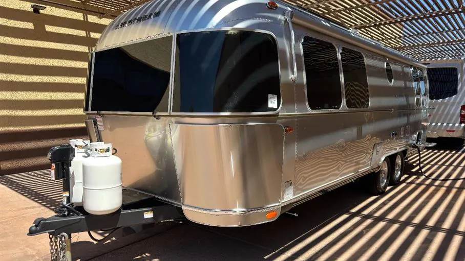 2026 Airstream Frank Lloyd Wright 28RB - Photo 3