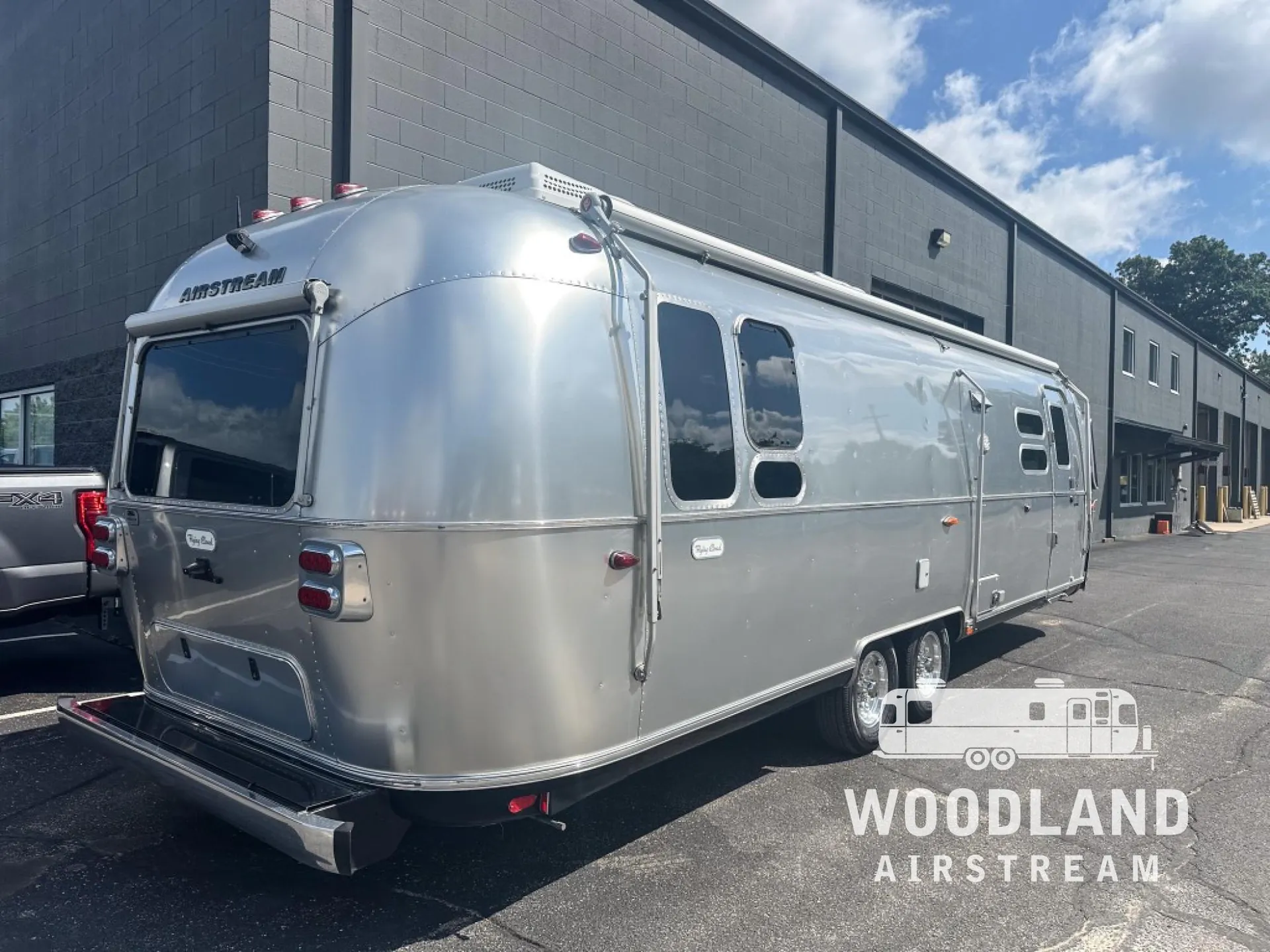 2020 Airstream Flying Cloud 30RB - Photo 3