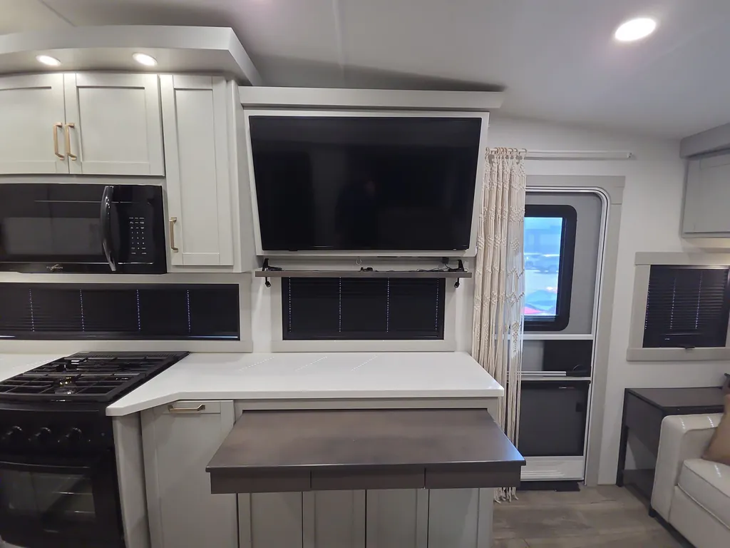 2025 Brinkley Model Z 2670, Photos photo 14