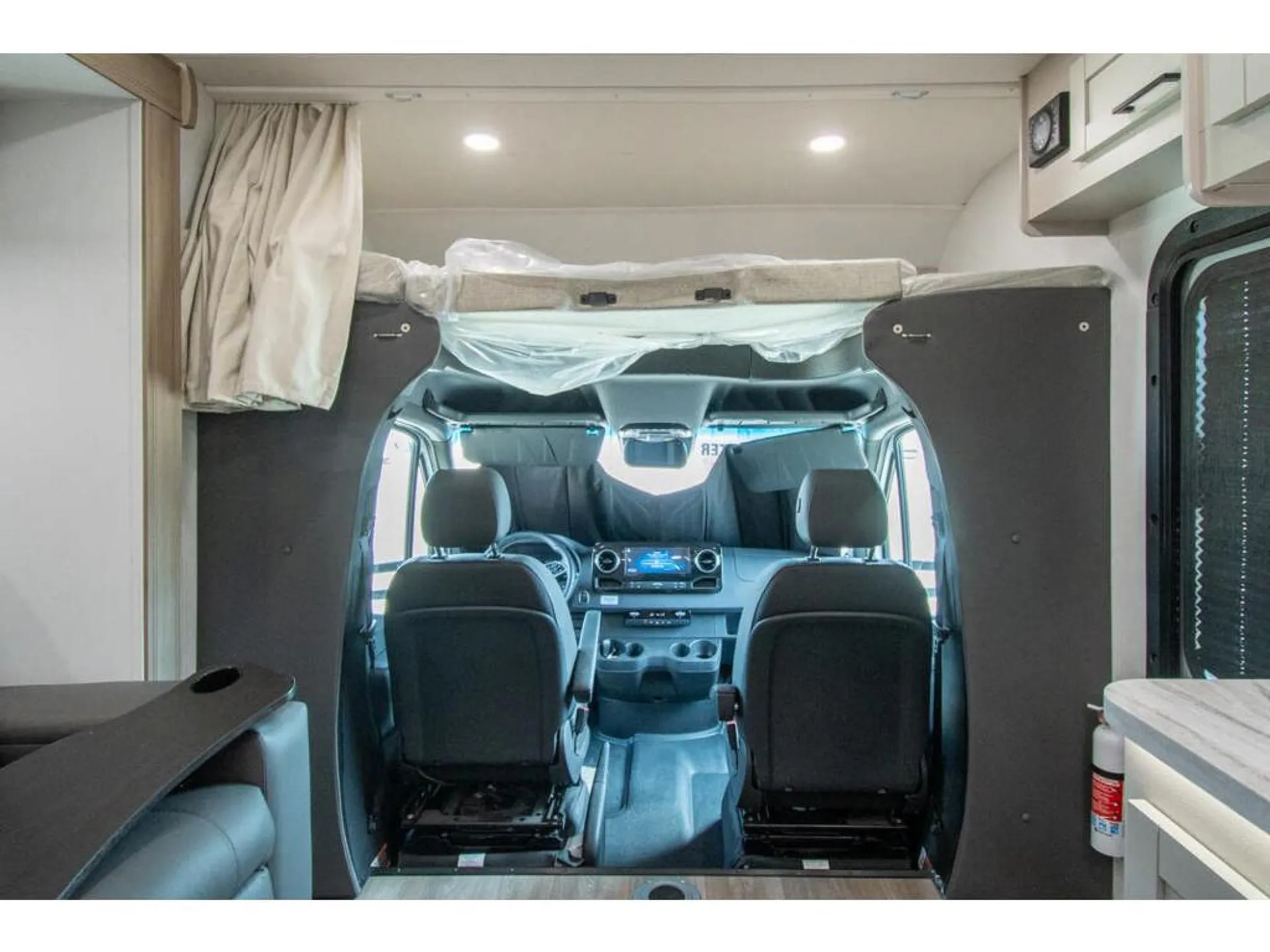 2026 Entegra Coach Qwest SE 24R - Photo 4