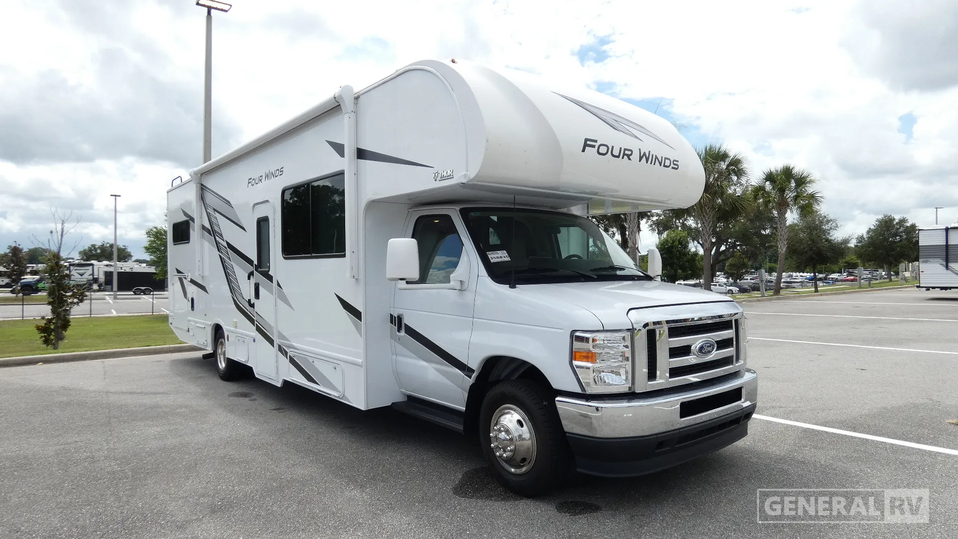 2025 Thor Motor Coach Four Winds 31WV - Photo 2