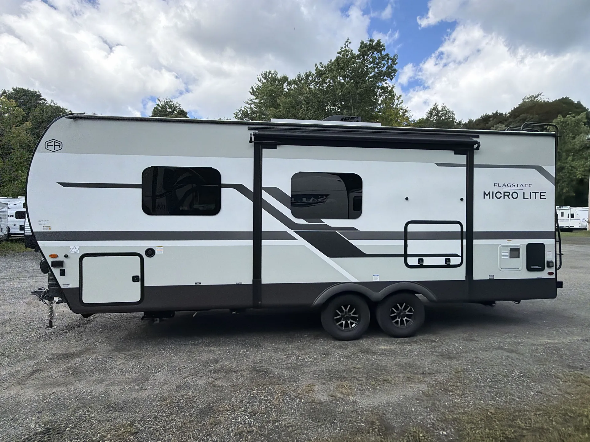 2027 Forest River Flagstaff Micro Lite 25SRB — off campside