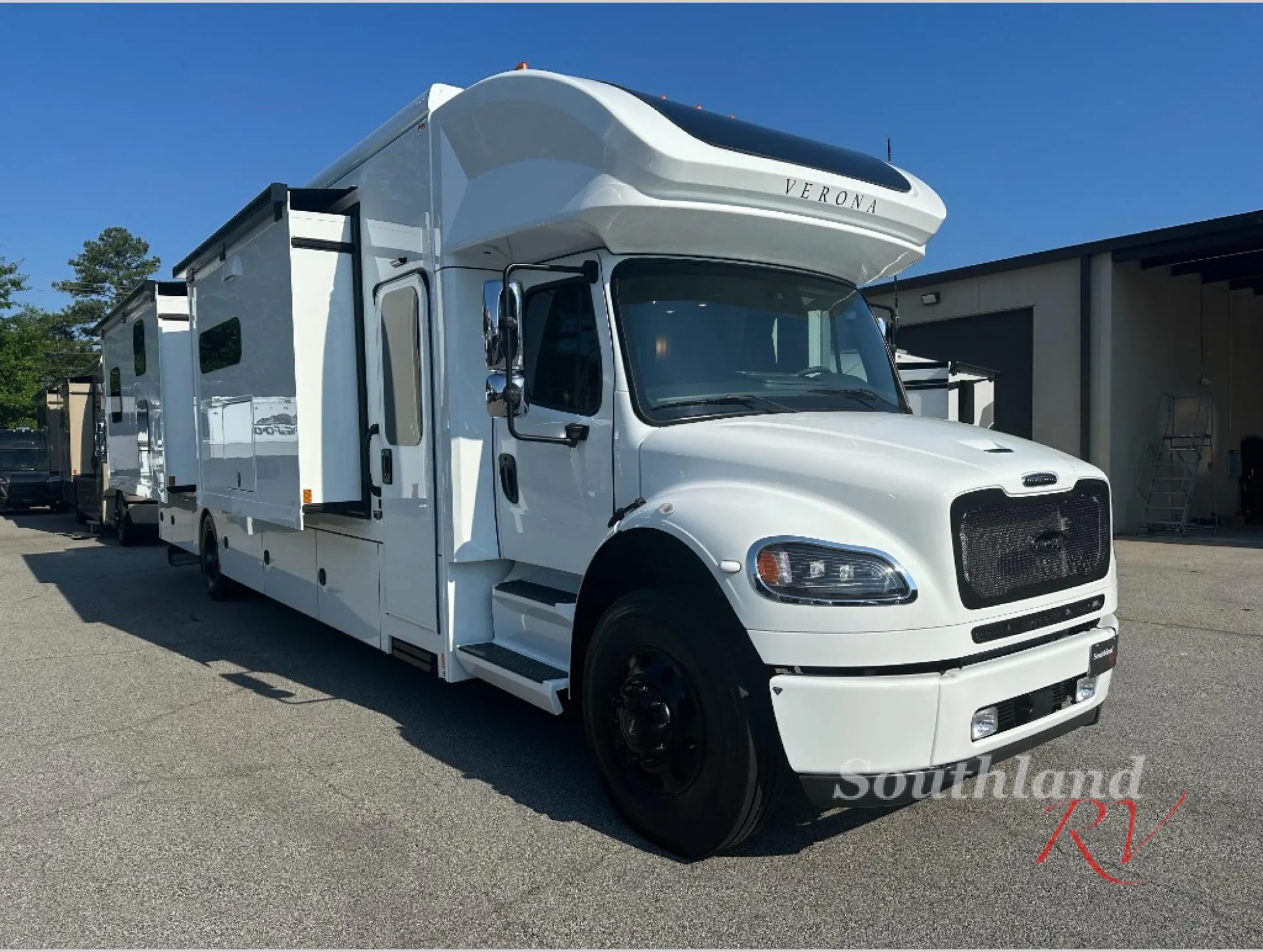 2027 Renegade RV Verona 40VTB - Photo 2