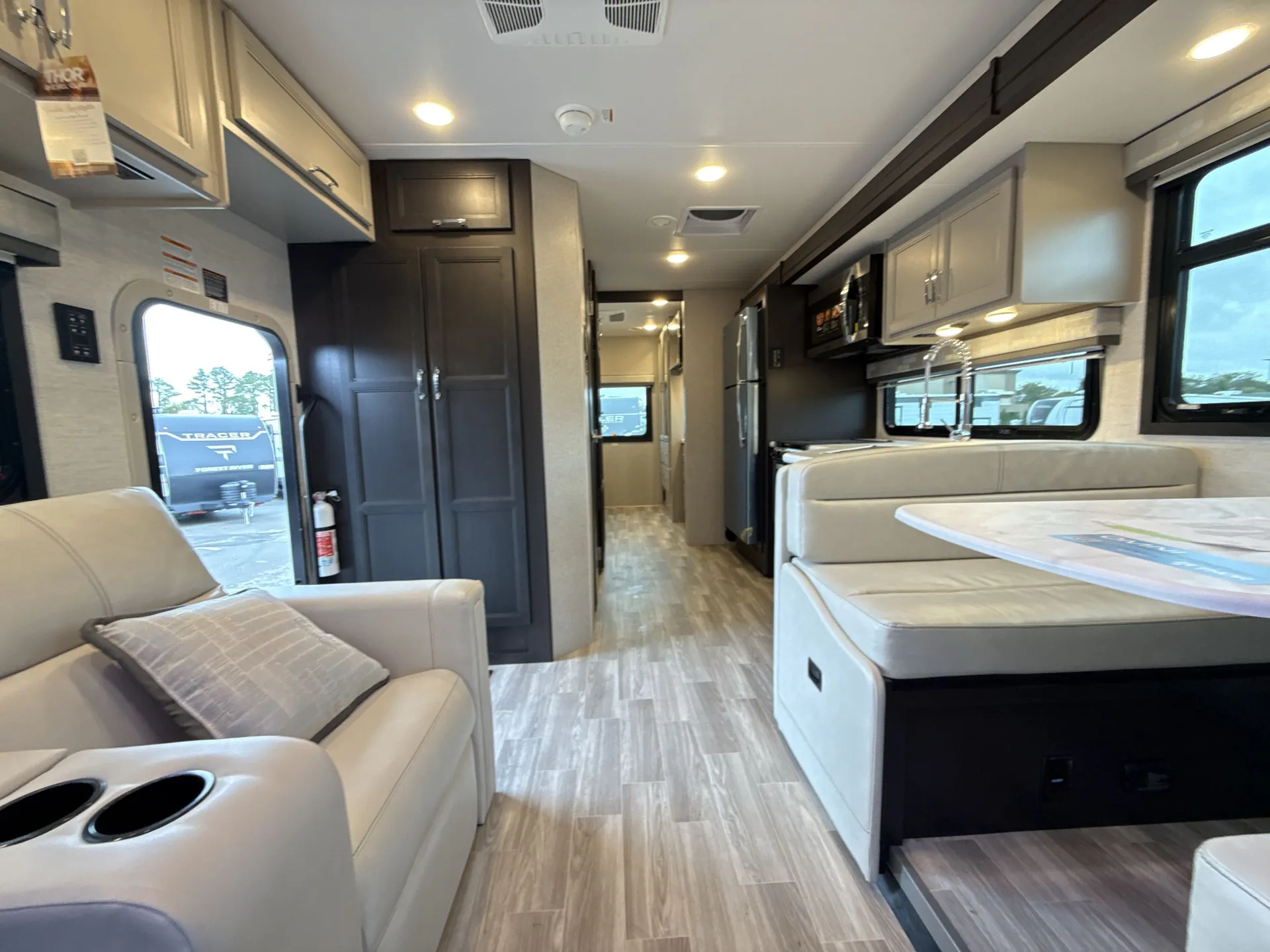 2026 Thor Motor Coach Omni Trail X32 — living area main