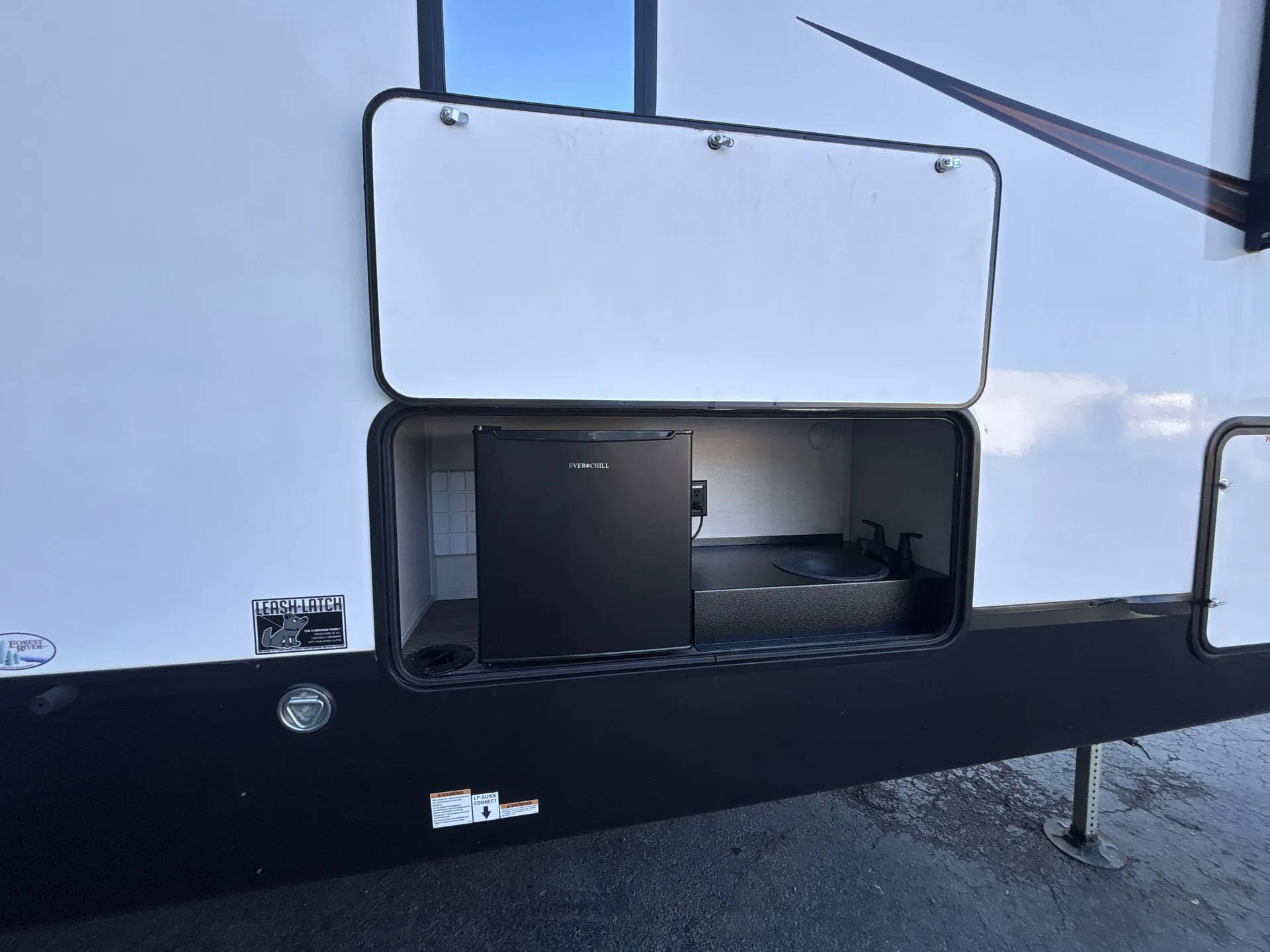 2023 Forest River Sabre 350RL — living area main