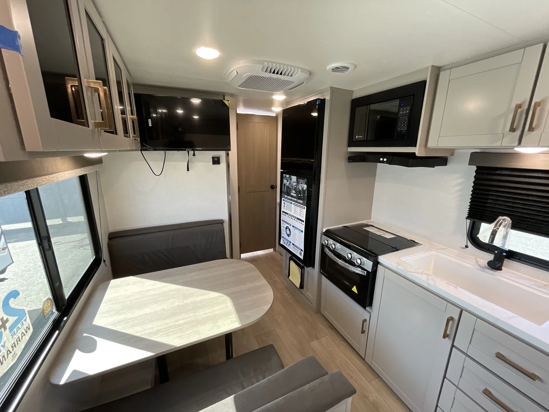 2027 Jayco Jay Flight 211MBW — living area main