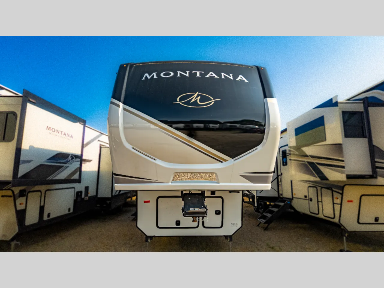 2025 Keystone Montana 3901RK - Photo 3