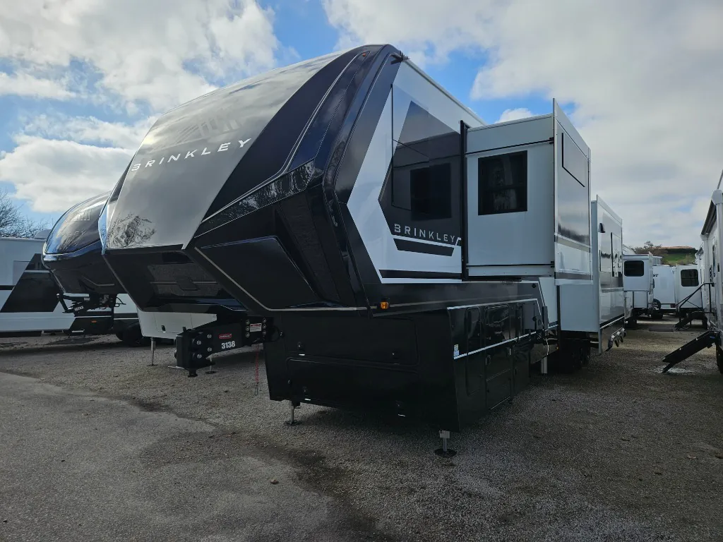 2026 Brinkley Model G 4150, Photos photo 5