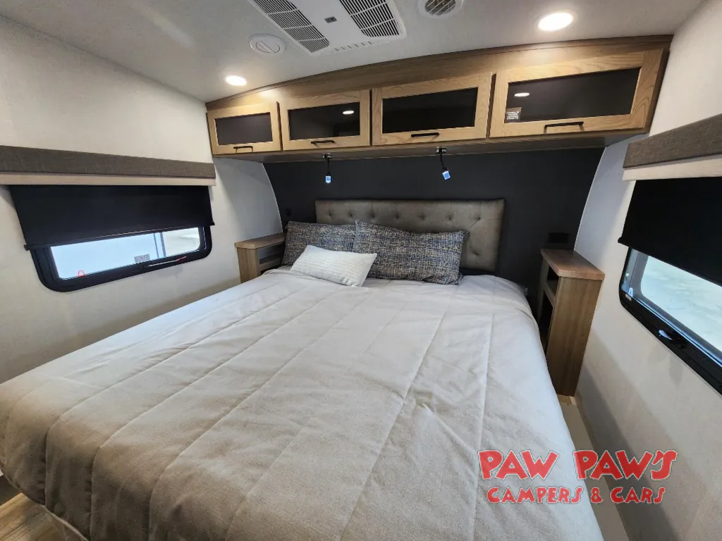2026 Forest River Rockwood Signature R301RKS, Photos photo 23