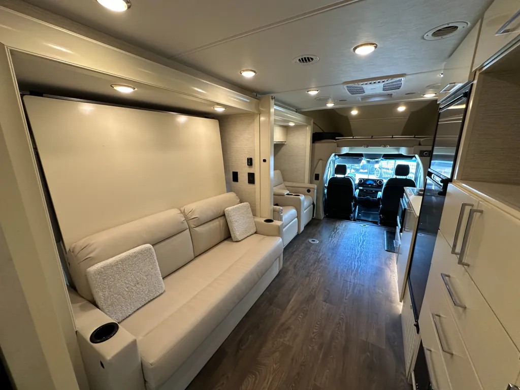 2020 Tiffin Wayfarer 25 RW, Photos photo 22