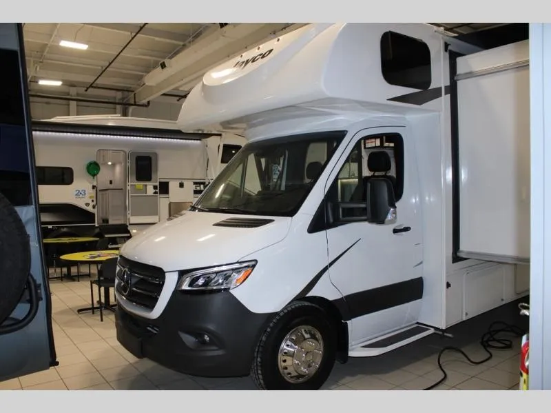 2025 Jayco Melbourne 24L - Photo 4