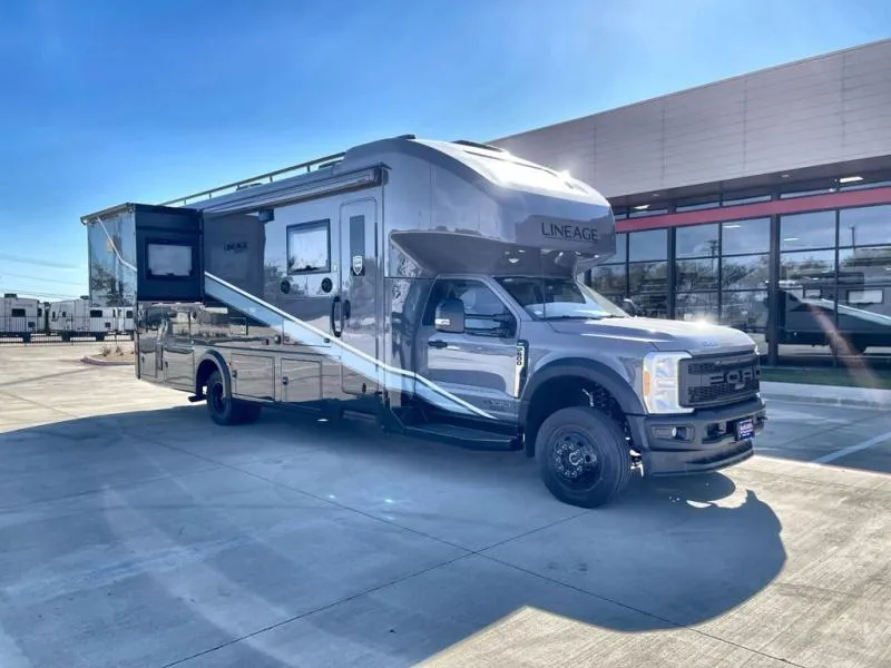 2026 Grand Design Lineage Series F 31ZW - Photo 2