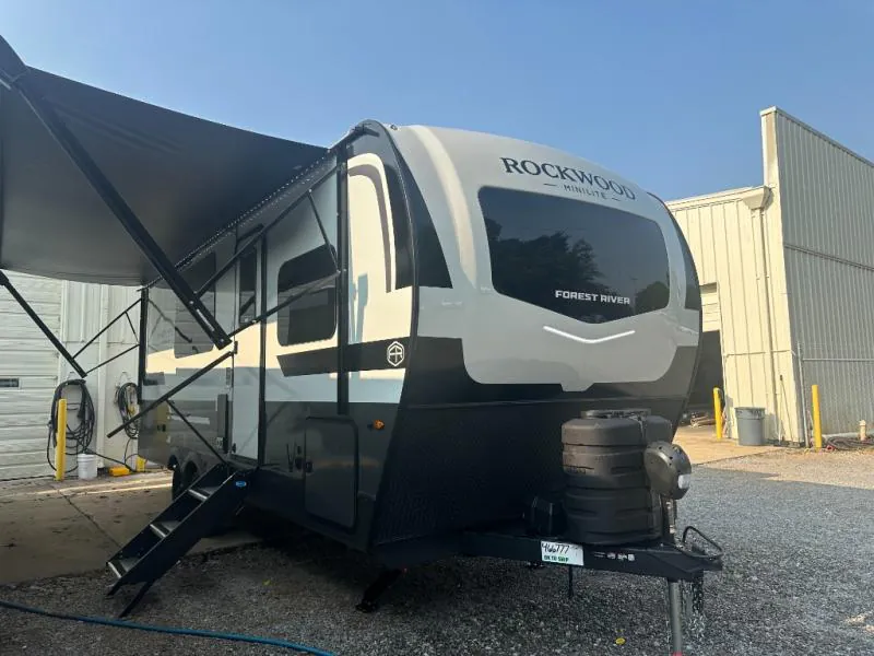 2026 Forest River Rockwood Mini Lite 2522FB - Photo 2