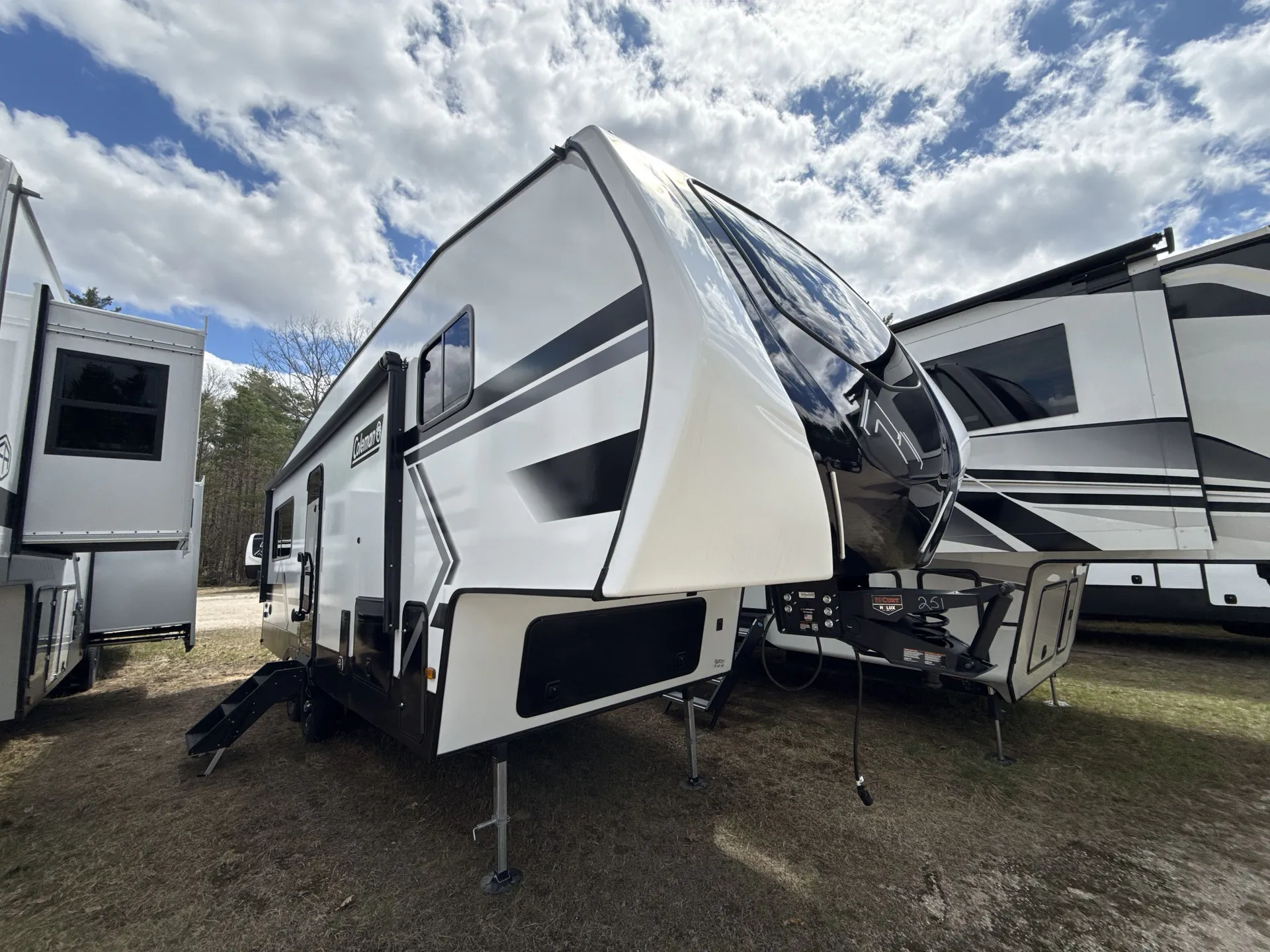 2026 Keystone Coleman Legacy 2400REX - Photo 2