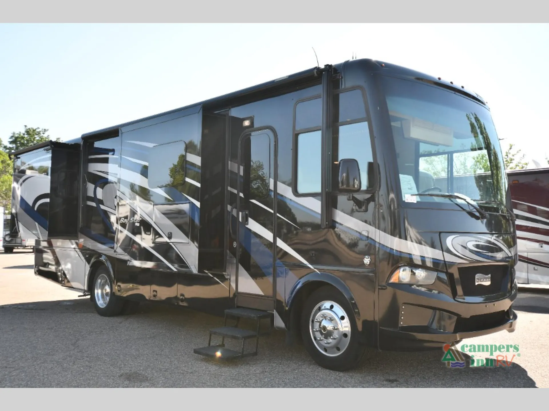 2019 Newmar Bay Star 3226 - Photo 2