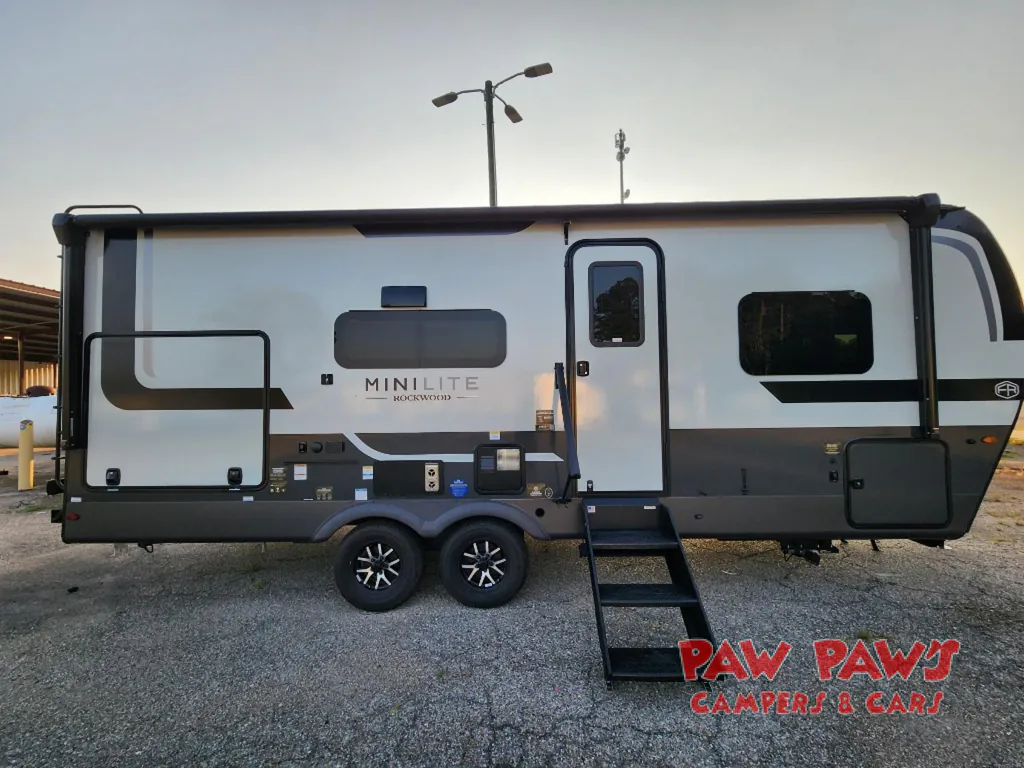 2027 Forest River Rockwood Mini Lite 2513S, Photos photo 2