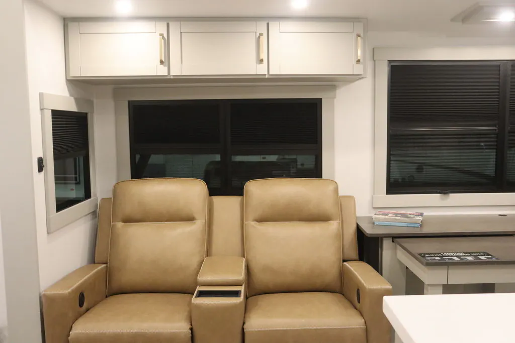 2026 Brinkley Model Z 3420, Photos photo 11