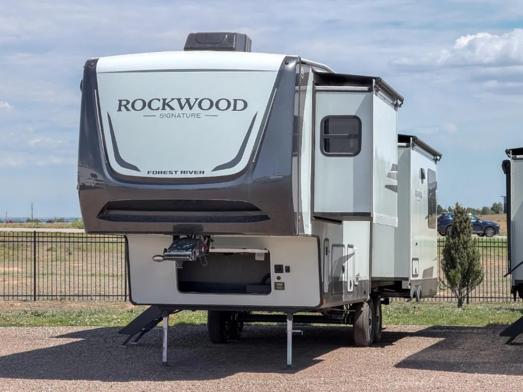 2026 Forest River Rockwood Signature R372RL, Photos photo 33