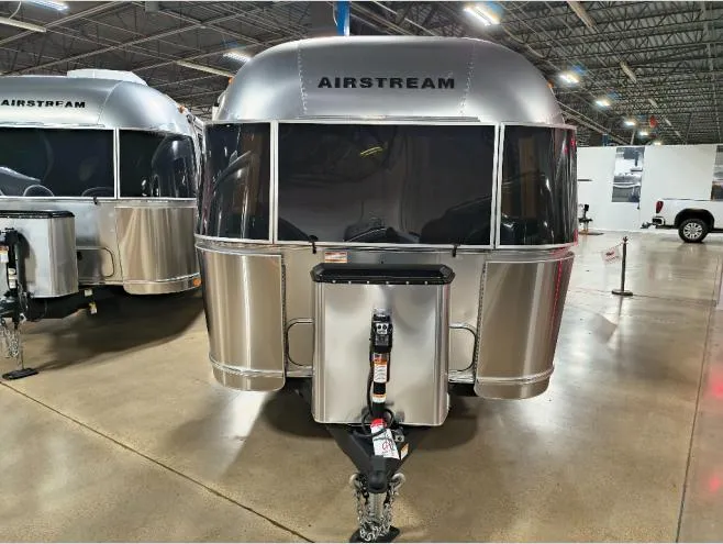 2026 Airstream International 23FB - Photo 2