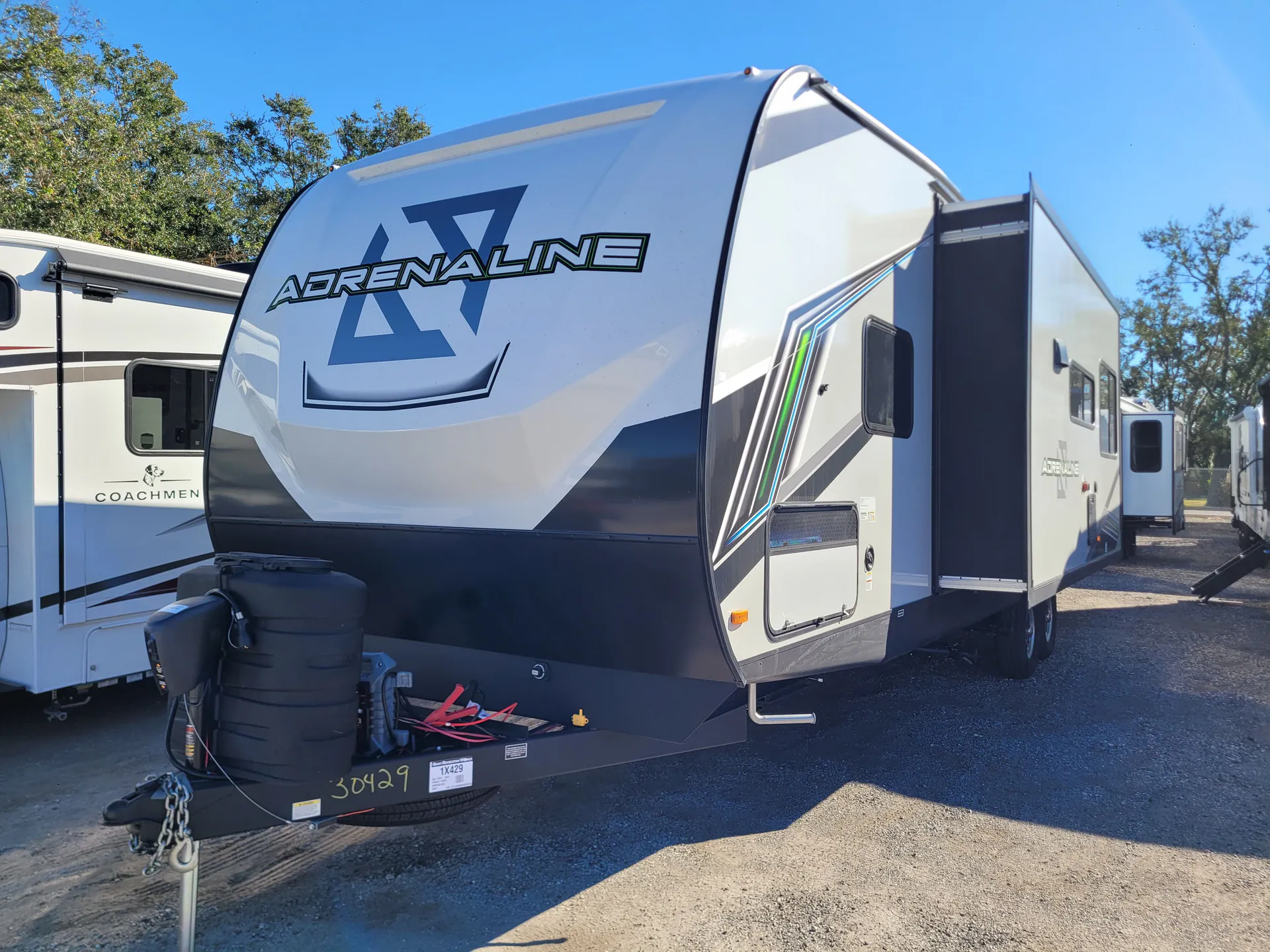 2025 Coachmen Adrenaline 29SS - Photo 3