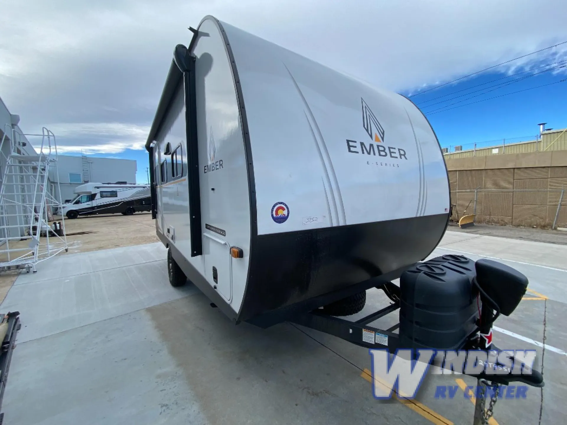 2025 Ember RV E-Series 18FBE - Photo 2
