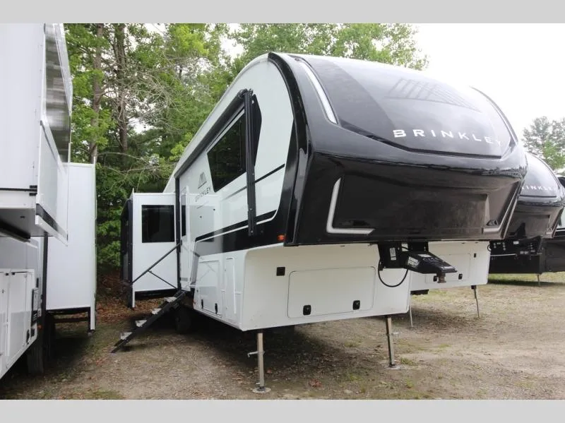 2024 Brinkley Model Z 3100 - Photo 3