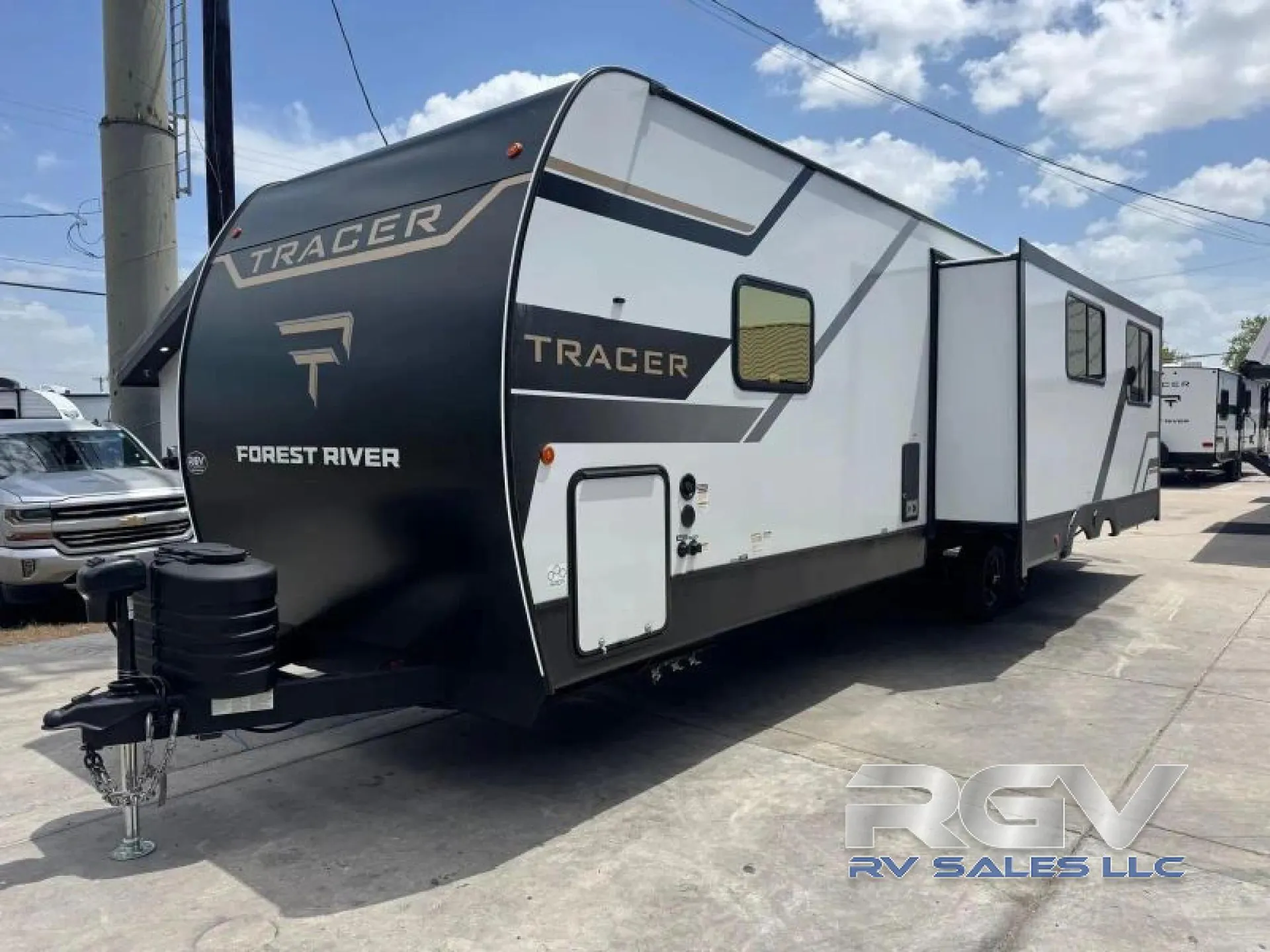 2027 Forest River Tracer 286RL - Photo 4