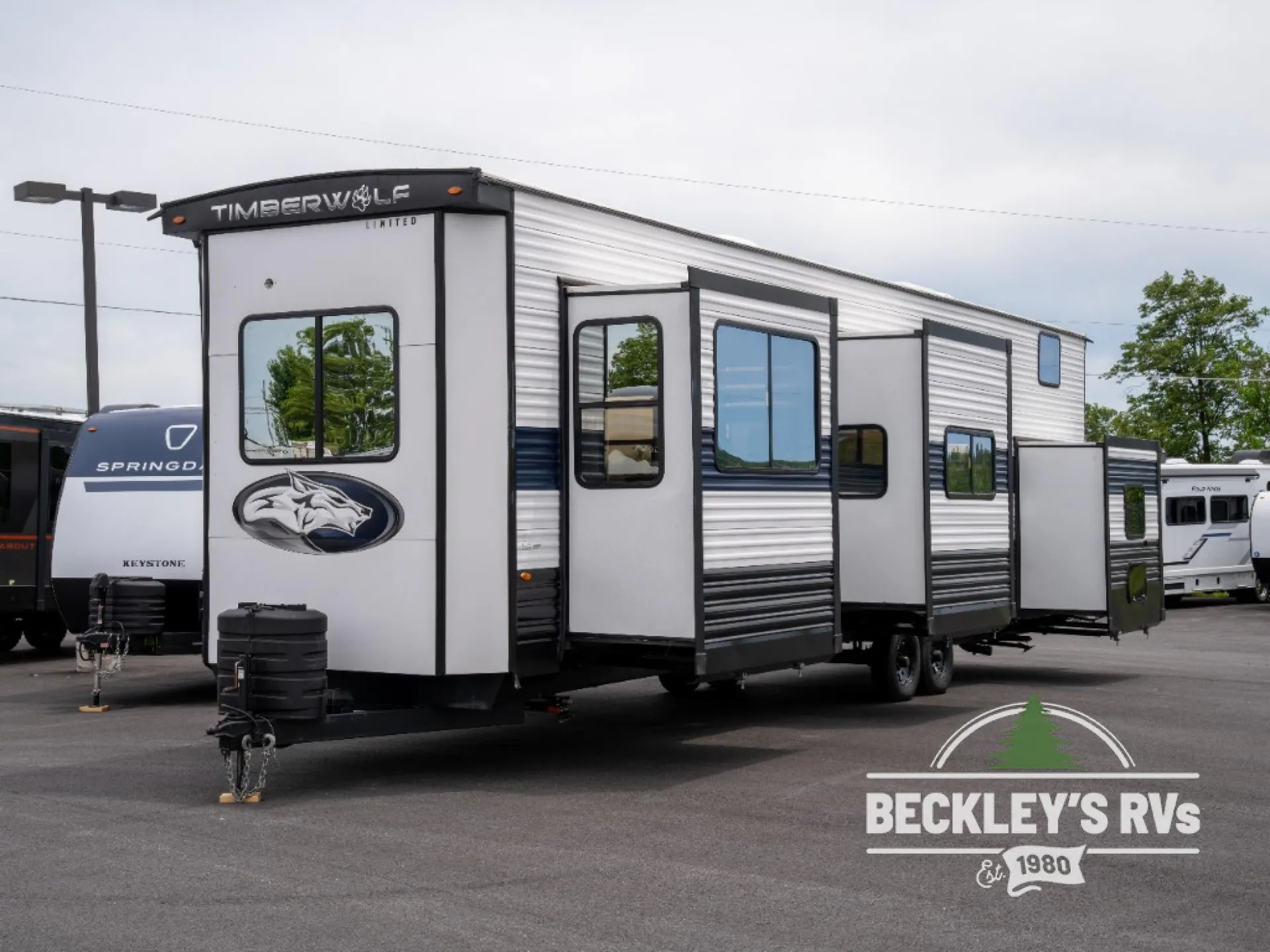 2024 Forest River Cherokee Timberwolf 39SR - Photo 3
